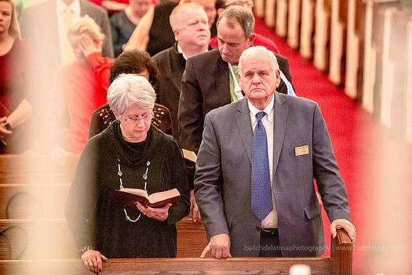 181202 First ARP Church-0830H Service-EC4A0957