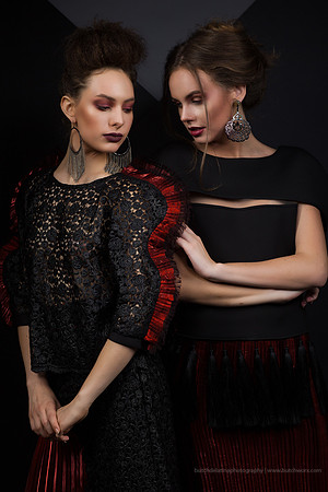 Vicky & Natalia-Look 01-EC4A0428-Edit